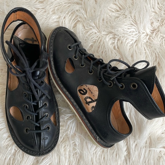 Trippen Shoes - Trippen Women’s Leather Sandals Sz 40